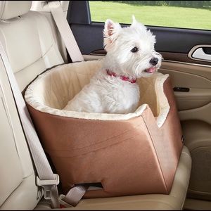 Amazon Basics Pet Car Booster Bucket Seat-18x18x16